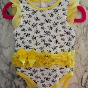 Kyle & Deena ruffle onesie 3/6m